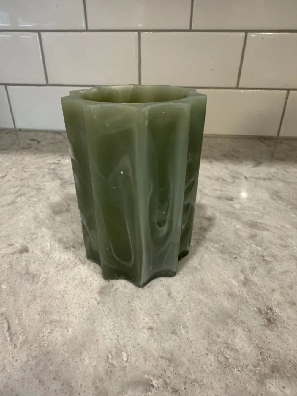 Kassatex Tumbler & Toothbrush Holder Marble Sage Green